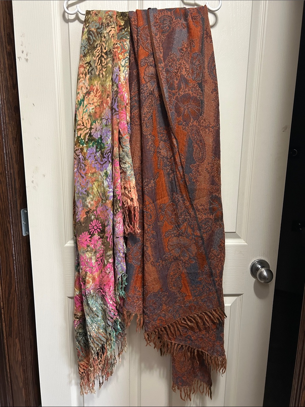 9-SCARVES x 2